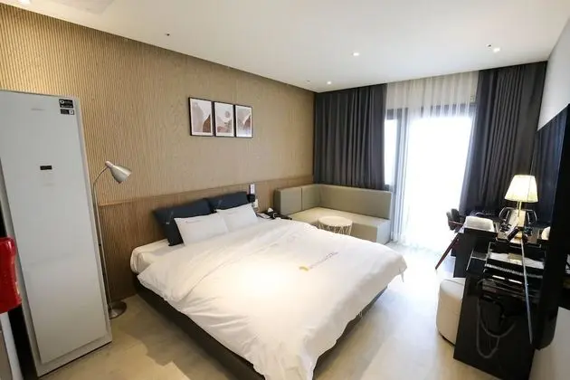 Deluxe Tek Büyük Yataklı Oda