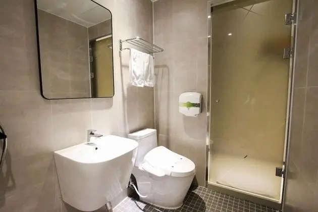 Premium Tek Büyük Yataklı Oda