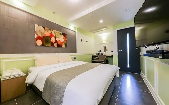 Oda (Deluxe (Netflix available))