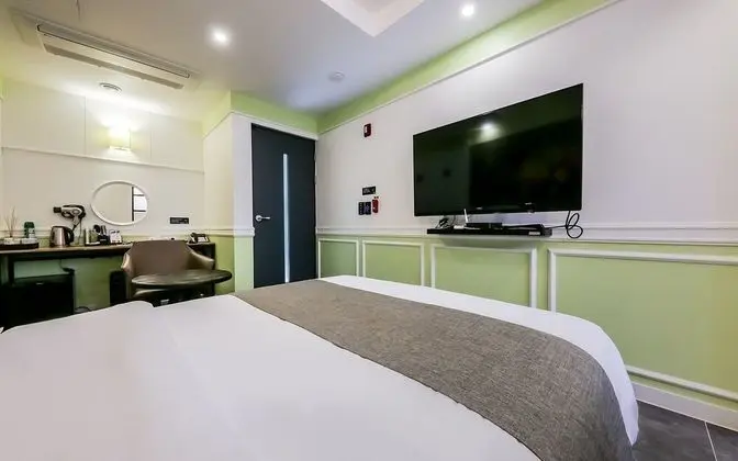 Oda (Deluxe (Netflix available))