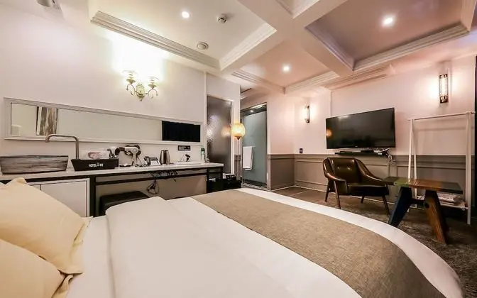 Oda (Premium (Netflix available))