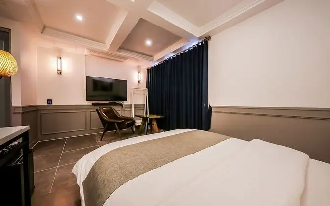 Oda (Premium (Netflix available))