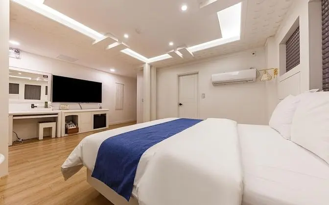 Oda (Sweet Oxygen (70-inch TV oxygen conce)