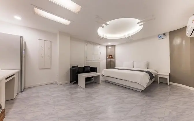 Oda (Sweet Oxygen (70-inch TV oxygen conce)