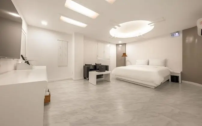 Oda (Sweet Oxygen (70-inch TV oxygen conce)