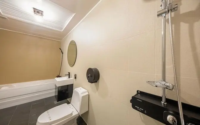 Oda (Sweet Oxygen (70-inch TV oxygen conce)