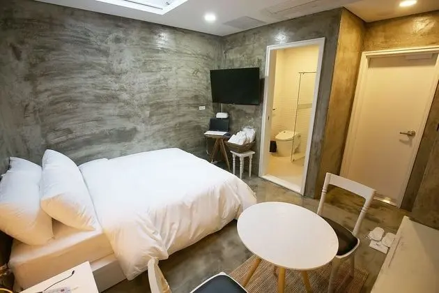 Oda (Standard (Sky Window))