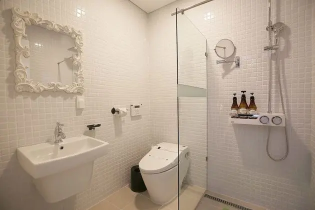 Oda (Standard (Sky Window))