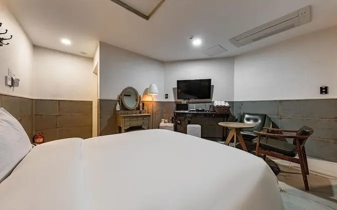 Oda (Suite (Sky Window))