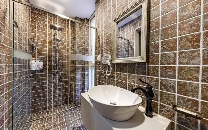 Oda (Suite (Sky Window))