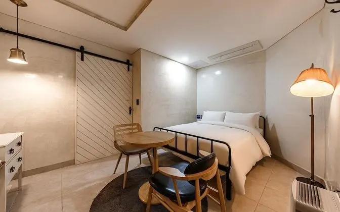 Oda (Suite (Sky Window))