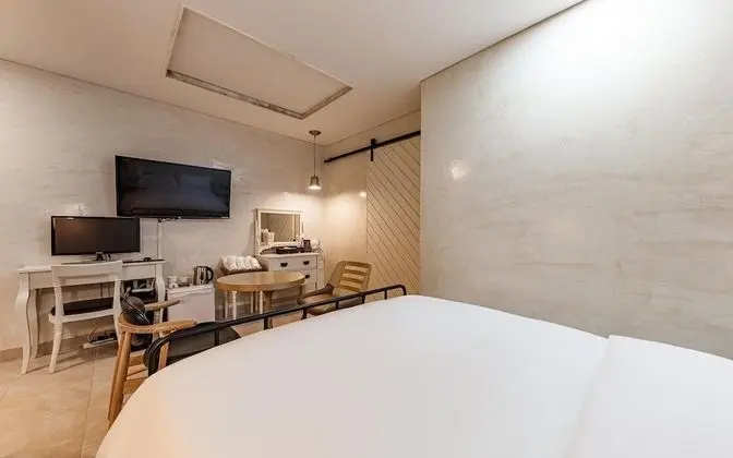 Oda (Suite (Sky Window))