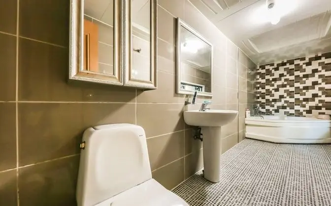 Oda (Deluxe room (Netflix available))