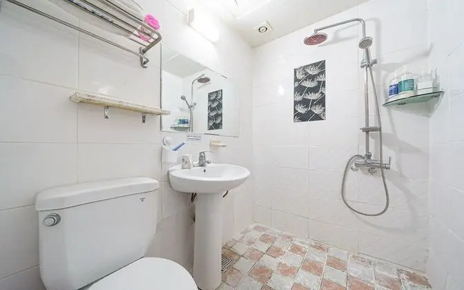 Oda (Deluxe rooms (65 inches TV Netflix Av)