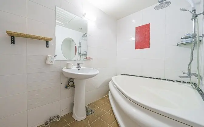 Oda (VIP (65 inches TV Netflix Available Y)