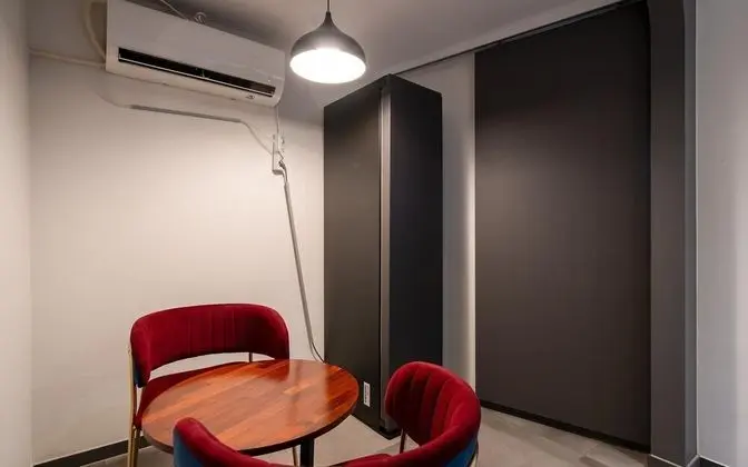 Oda (TWIN (2bed bathtub Netflix Movie Net )