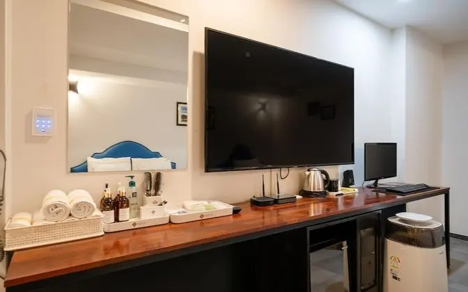 Oda (TWIN (2bed bathtub Netflix Movie Net )