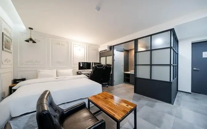 Oda (VIP couple game room (Begg Overwatch )