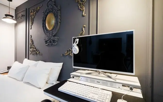 Oda (VIP game room (Begg Overwatch availab)