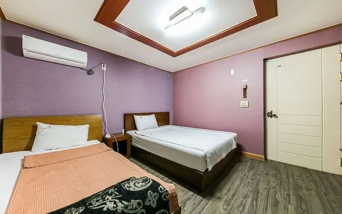 Oda (Twin Room)