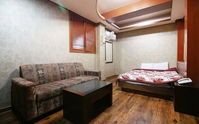 Oda (Special Room)