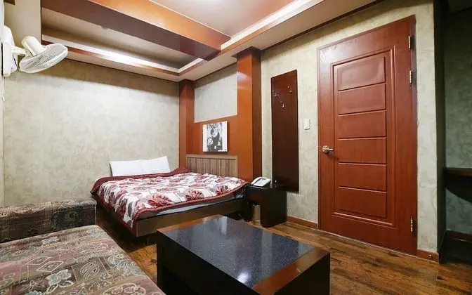 Oda (Special Room)