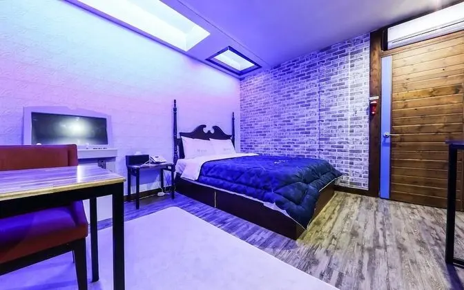 Oda (General room)