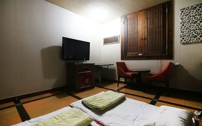 Oda (Ondol room)