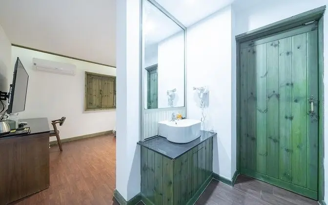 Oda (Standard (65""Smart TV Netf)