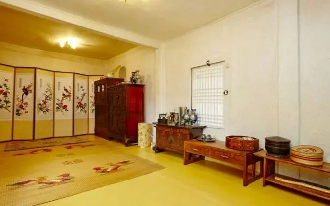 Oda (Main House Large Room + Small Room)