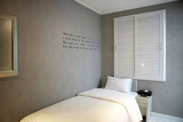 Oda (Economy Single)