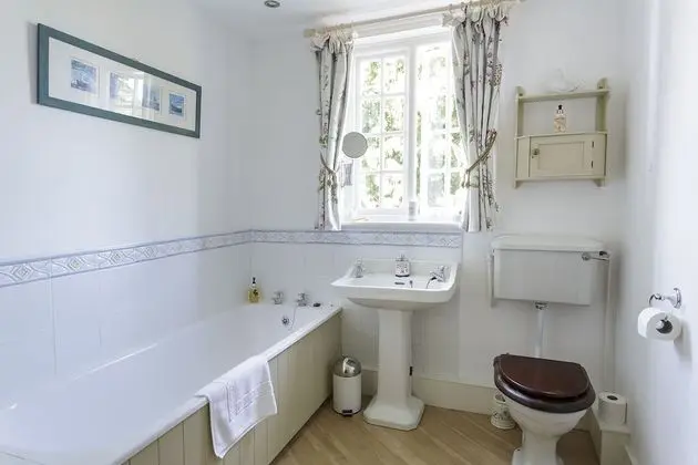 Standard Tek Büyük veya İki Ayrı Yataklı Oda (Dartmouth)