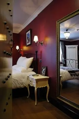 Deluxe Tek Büyük Yataklı Oda