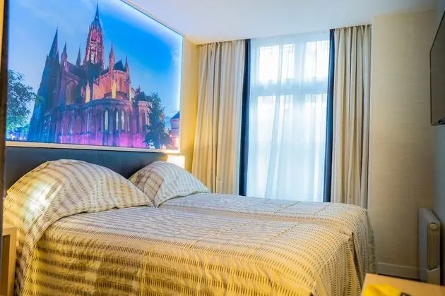 Deluxe Tek Büyük Yataklı Oda