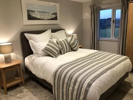 Luxury Süit, Banyolu/Duşlu (with patio and garden)