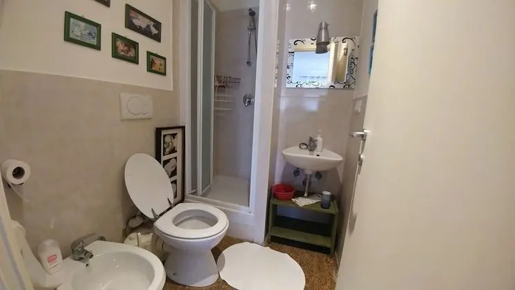 Ortak Ranzalı Oda, Karma Ranzalı Oda, Banyolu/Duşlu (4 Pax)