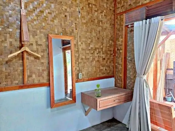 Traditional Tek Büyük Yataklı Oda
