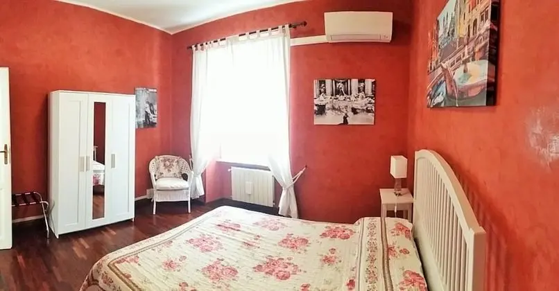 Tek Büyük Yataklı Oda, 1 Yatak Odası, Sigara İçilebilir, Ortak Banyo