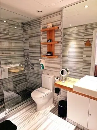 Standard Tek Büyük Yataklı Oda (Inland View, No Balcony)