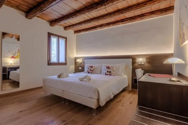 Standard Tek Büyük veya İki Ayrı Yataklı Oda