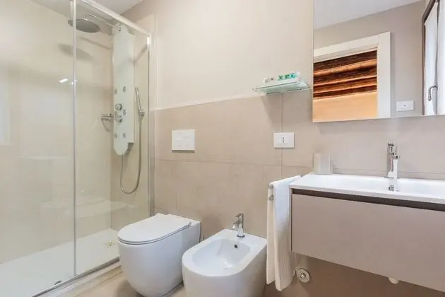 Standard Tek Büyük veya İki Ayrı Yataklı Oda