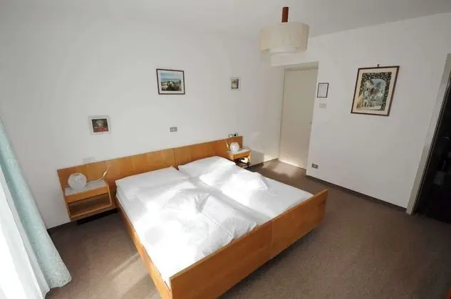 Classic Tek Büyük Yataklı Oda