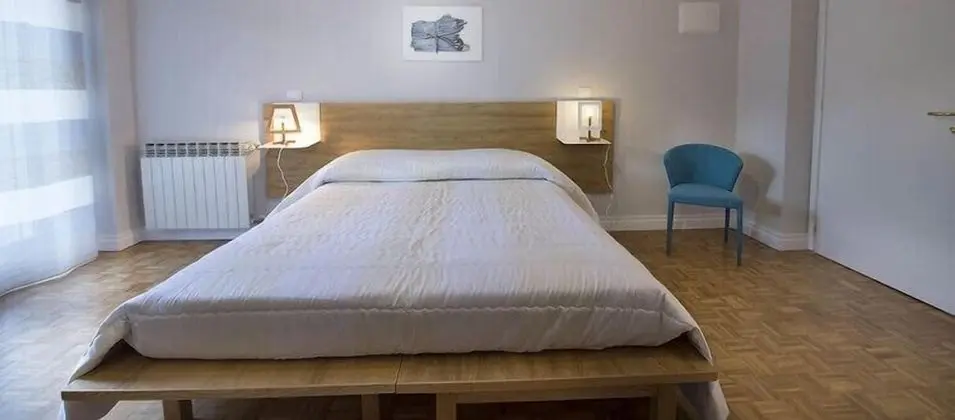 Junior Süit, Balkon