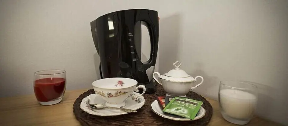 Junior Süit, Balkon