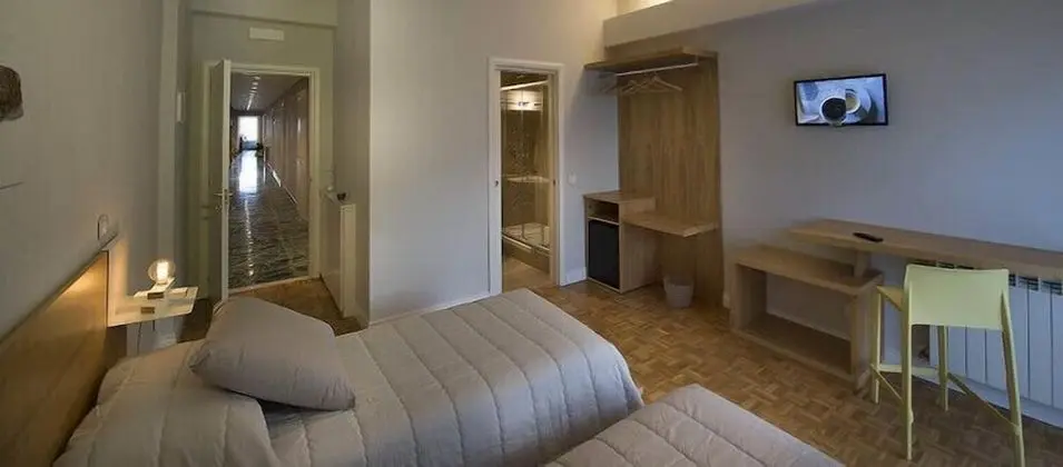 Tek Büyük veya İki Ayrı Yataklı Oda, Balkon