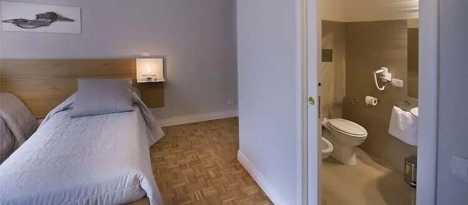 Tek Büyük veya İki Ayrı Yataklı Oda, Balkon