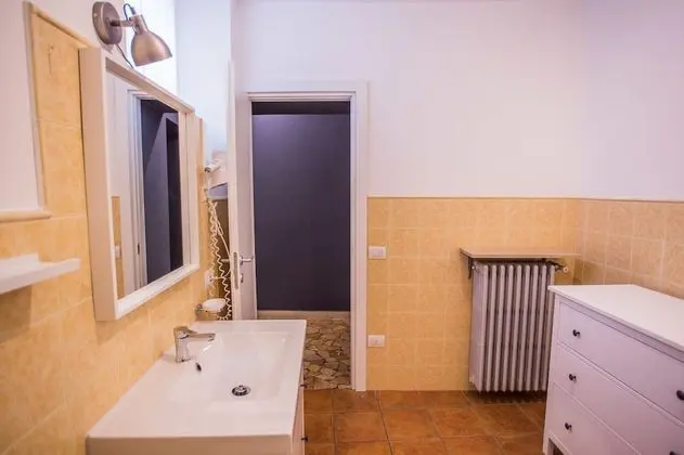Basic İki Ayrı Yataklı Oda, Ortak Banyo