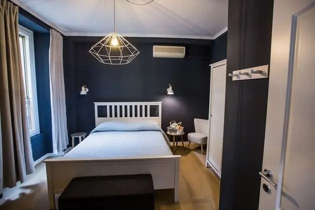 Tek Büyük Yataklı Oda, Ortak Banyo