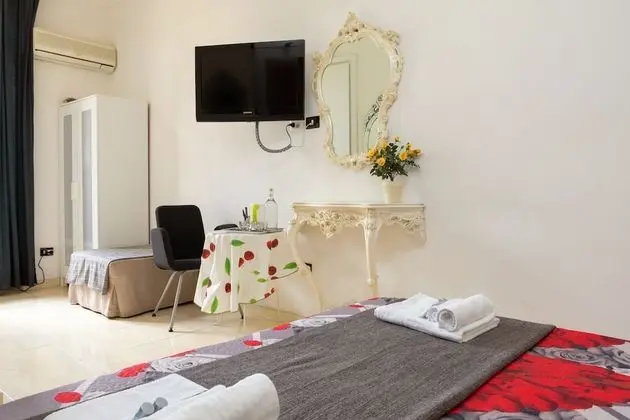 Tek Büyük Yataklı Oda