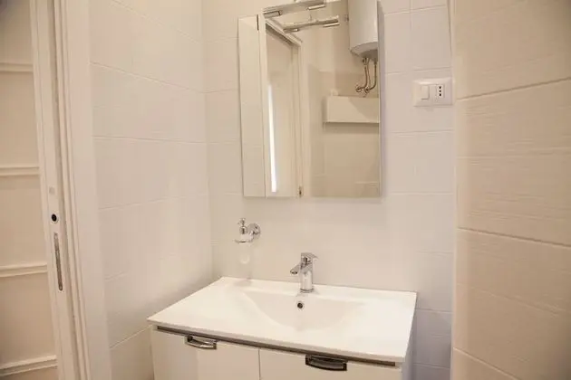 Tek Büyük Yataklı Oda, Banyolu/Duşlu